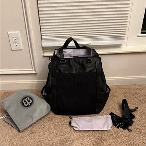 Beta brand black tote bag excellent condition